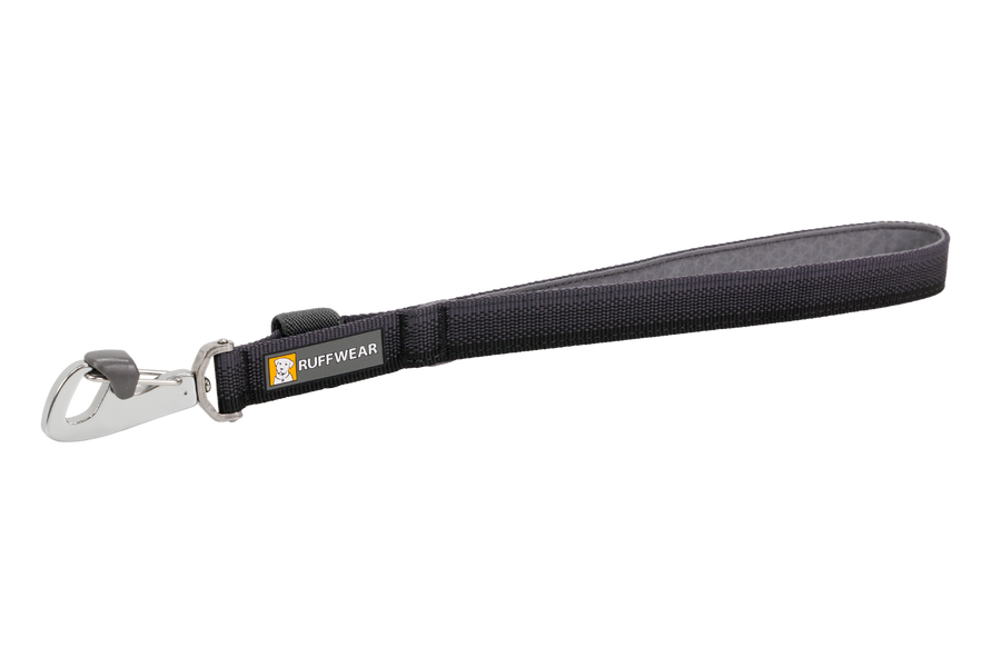 4065_Front-Range-Short-Leash_Basalt-Gray_Angle_SMALL_28823eaf-46ab-4128-947a-1c4c91510bf3.png
